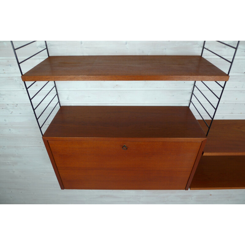 Swedish shelving unit with teak storage compartment and shelves by Nisse Strinning for String - 1950s