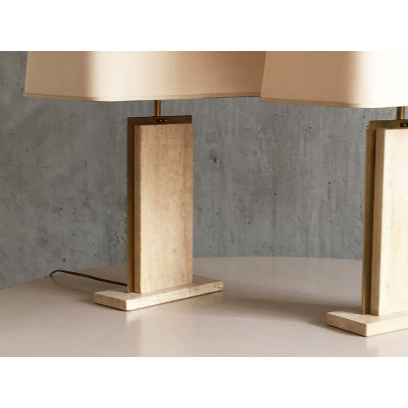 Paire de lampes de table beiges en travertin et en laiton de Camille Breesch - 1970