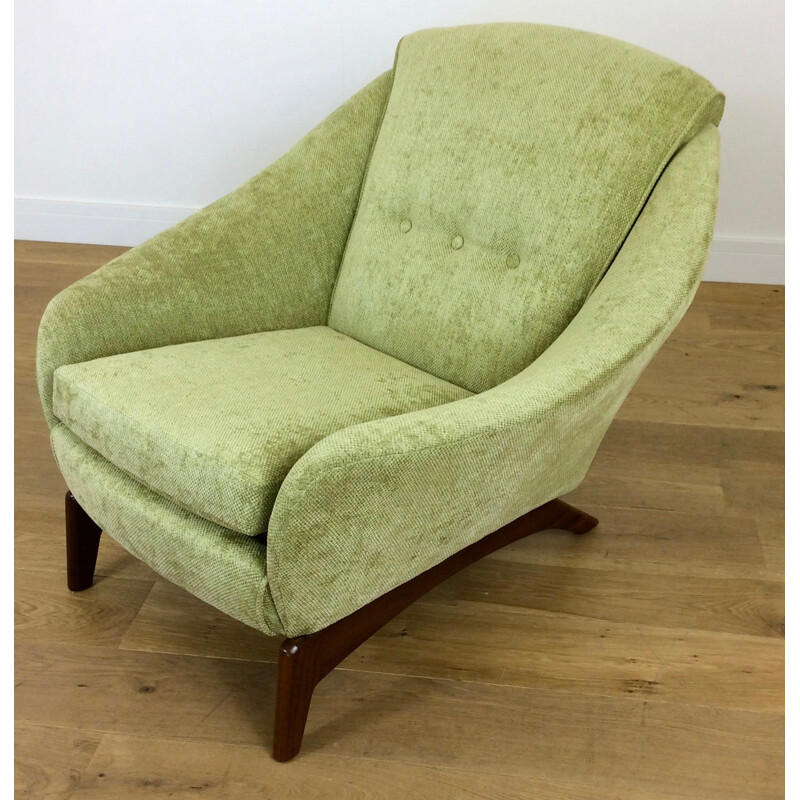 Fauteuil vintage vert produit par Mcm house - 1960