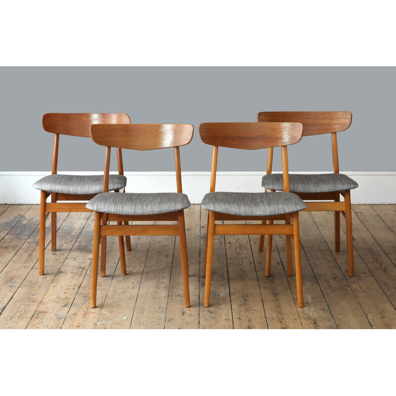 Ensemble de 4 chaises vintage à repas en teck - 1960