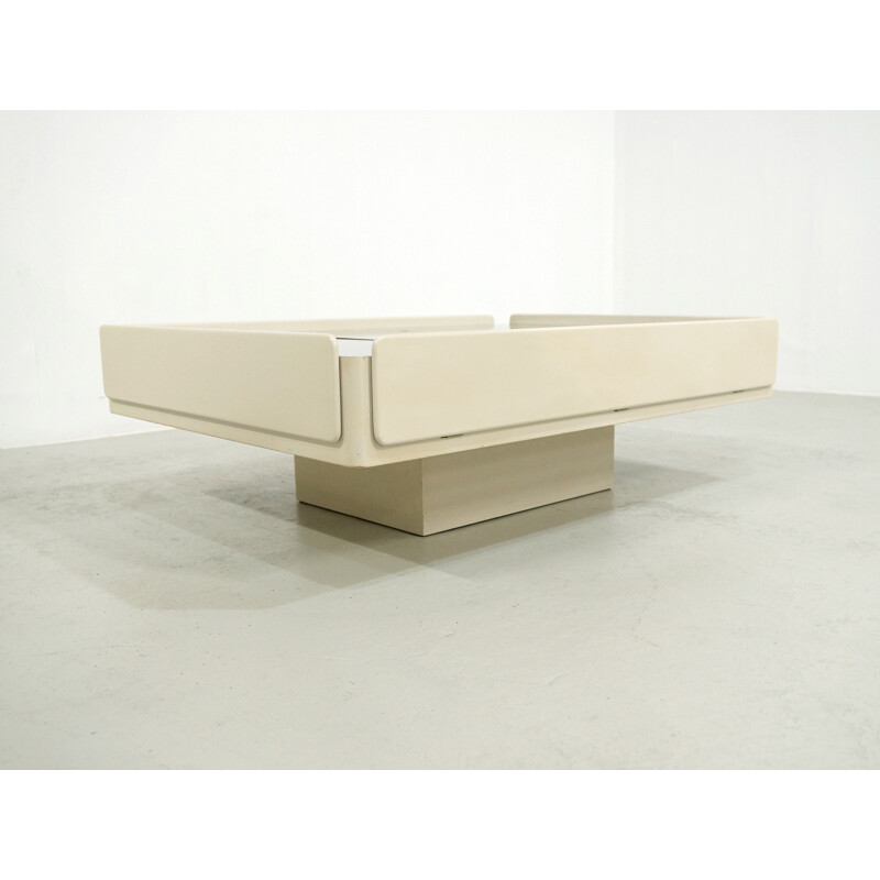 "Caori" off-white coffee table by Vico Magistretti for Gavina - 1960s