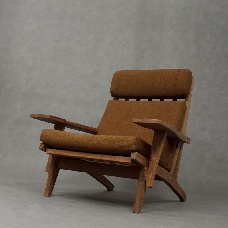 "GE 375" lounge chair with its ottoman by Hans Wegner - 1960s