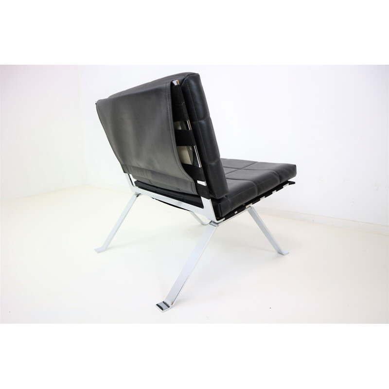 "Eurochair" leather lounge chair by Hans Eichenberger for Girsberger - 1960s