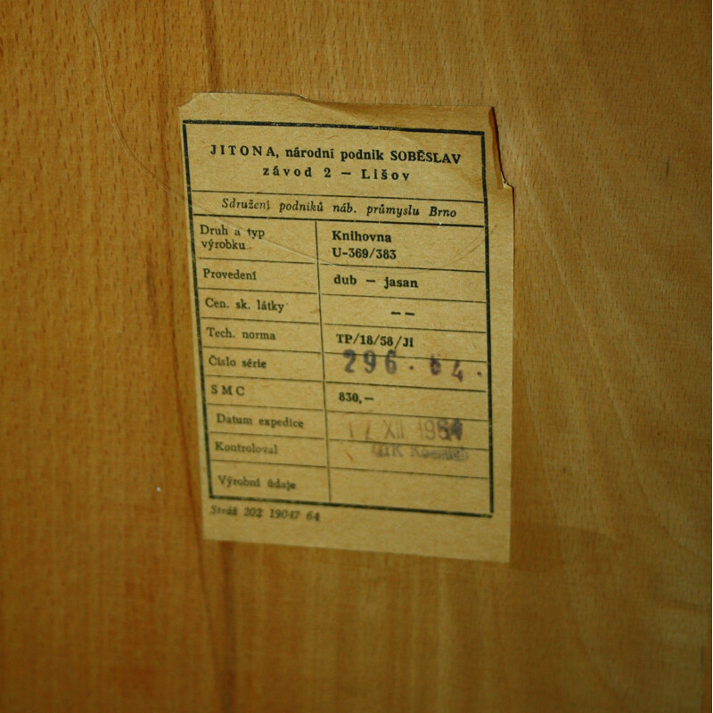 Bibliothèque modèle U-369383 de Nepožitek et Landsman pour Jitona - 1960