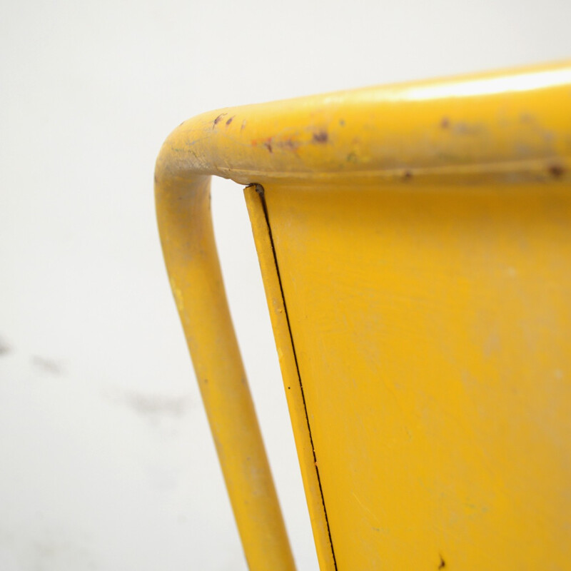 Paire de chaises "T4" jaunes de Xavier Pauchard pour Tolix - 1950