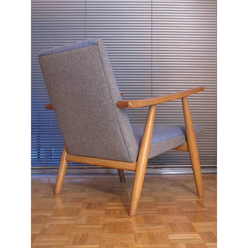 Hans Wegner GE260 bicolour lounge chair in solid oak wood - 1950s