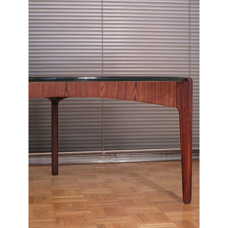 Table basse en palissandre et en verre de Sven Ellekaer - 1960