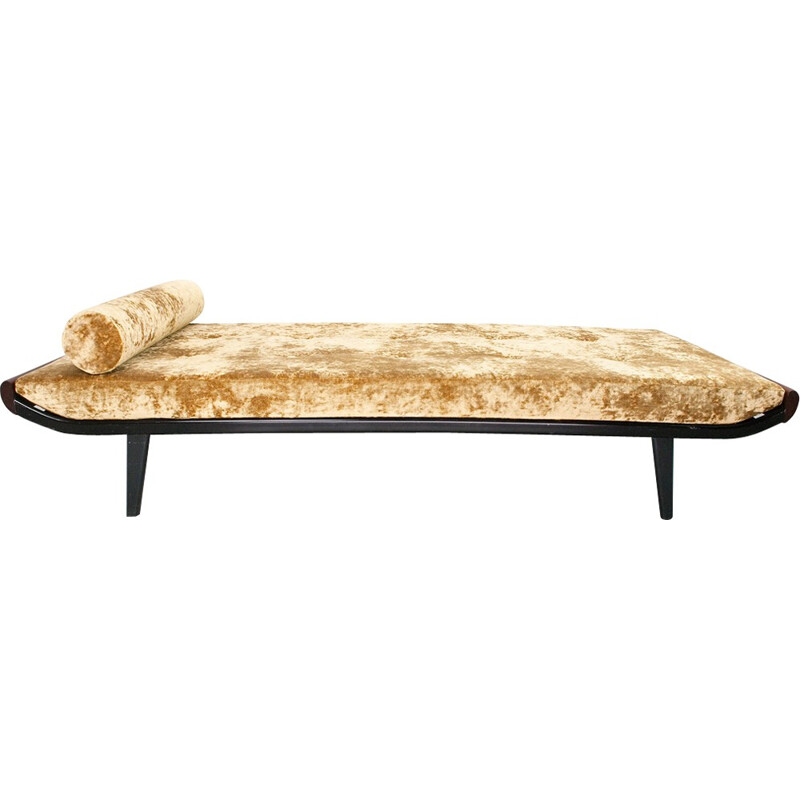 Cleopatra daybed with crushed Gold Velvet by Dick Cordemeijer for Auping - 1950