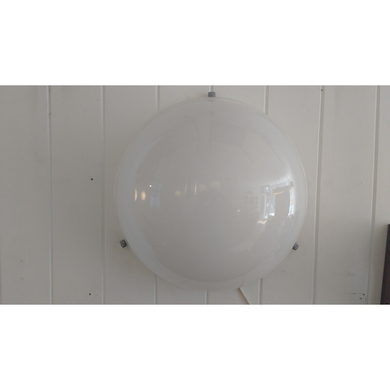 Wall lamp in white plexiglass model "1321" produced by Raak - 1970s