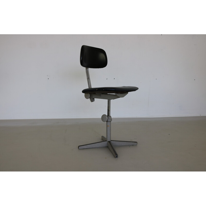 Vintage office chair by Friso Kramer for Ahrend De Cirkel, 1960