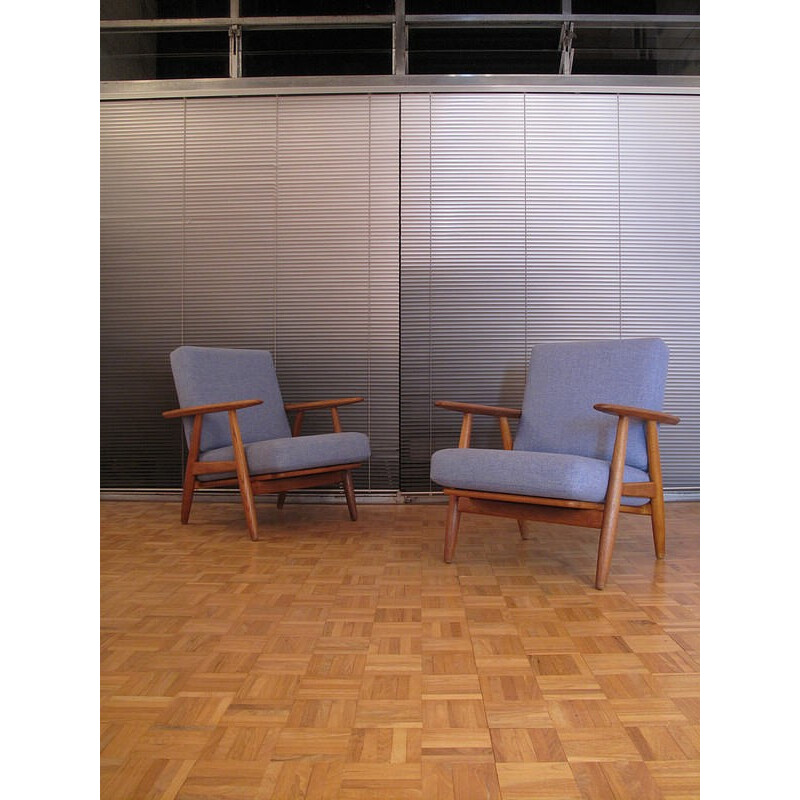 Pair of blue cigar "GE240" armchairs by Hans Wegner for Getama - 1950s