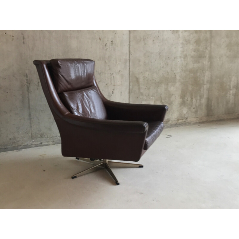 Mid-century brown leather swivel armchair - 1960s