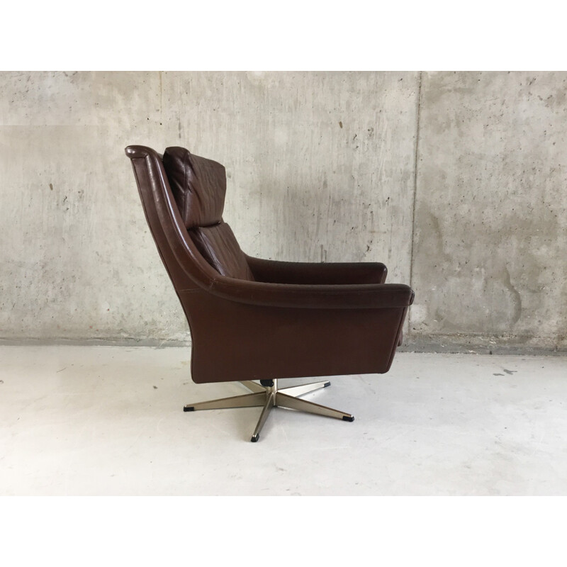 Fauteuil vintage pivotant en cuir marron - 1960