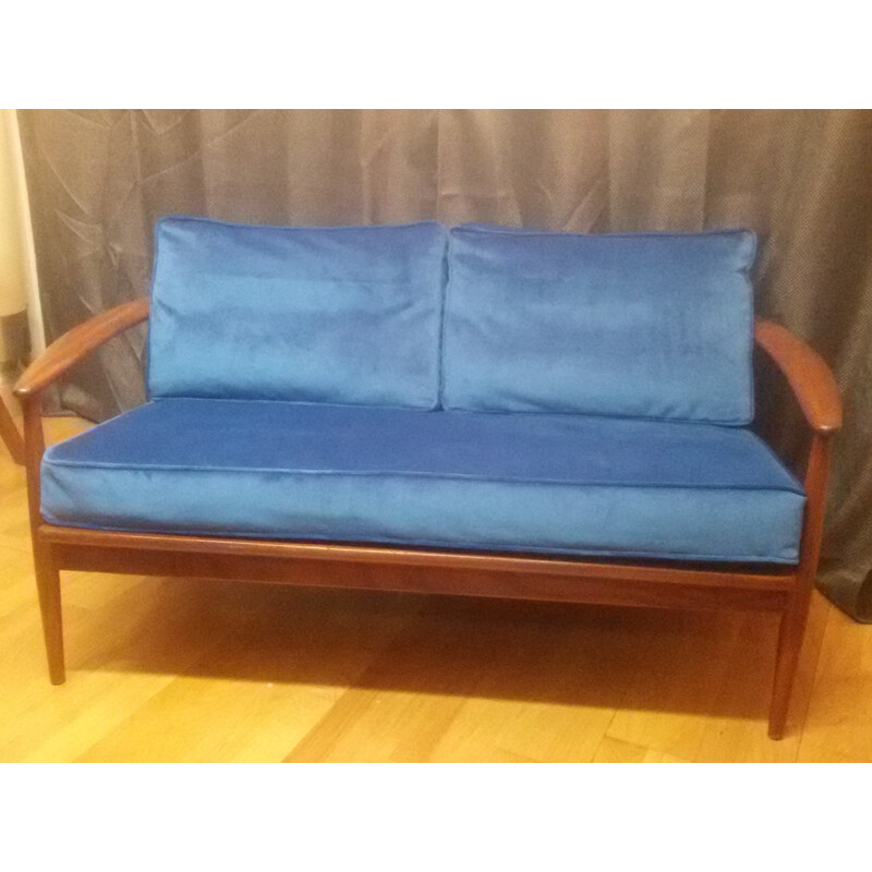 Royal blue velvet 2 seater sofa by Grete Jalk - 1960s