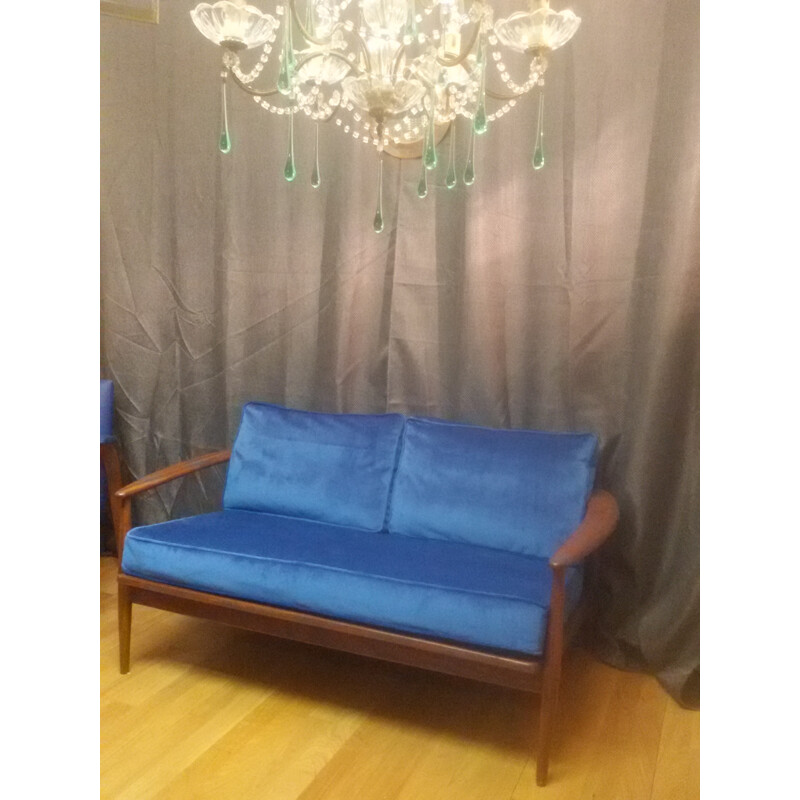 Royal blue velvet 2 seater sofa by Grete Jalk - 1960s