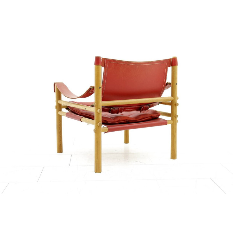 Arne Norell Safari lounge chair in red leather, Sweden - 1960s