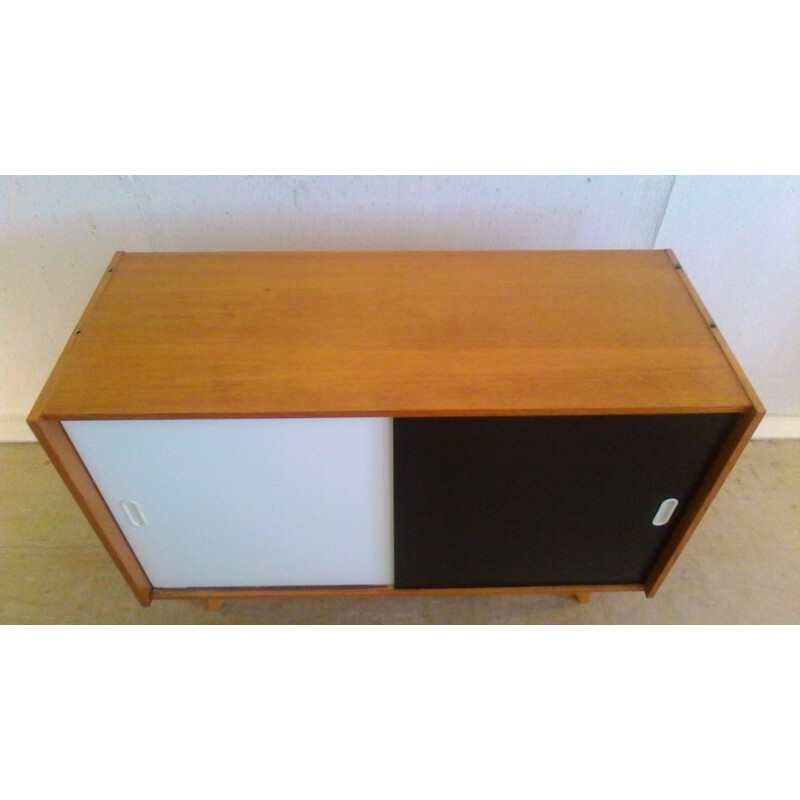 Vintage zwart en wit eiken dressoir van Jiroutek interier, 1960