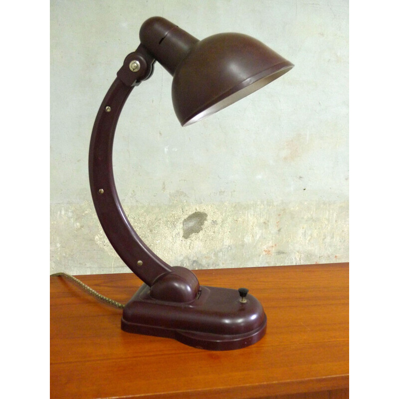 Petite lampe en bakélite bordeaux - 1950