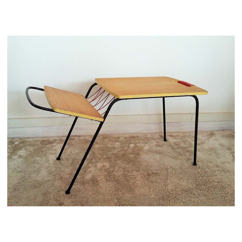 Minimalist table with magazine rack - 1950s