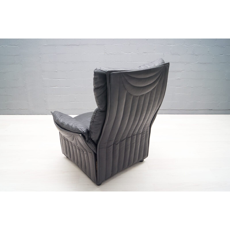 Vintage leather armchair produced by Airborne International - 1980s
