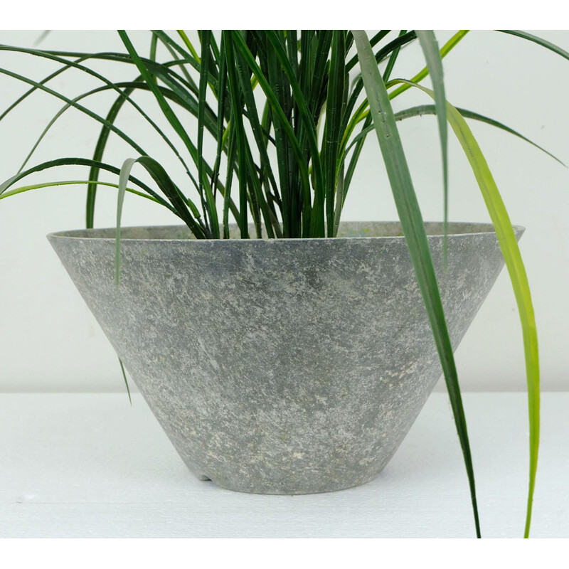 Fiber cement planter by  Willy Guhl - 1950s