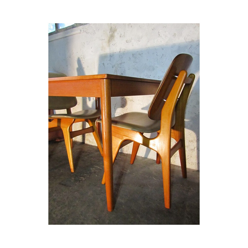 Scandinavian set of 2 chairs and table - 1960s