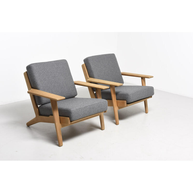 Pair of armchair in grey wool by Hans Wegner for Getama - 1950s