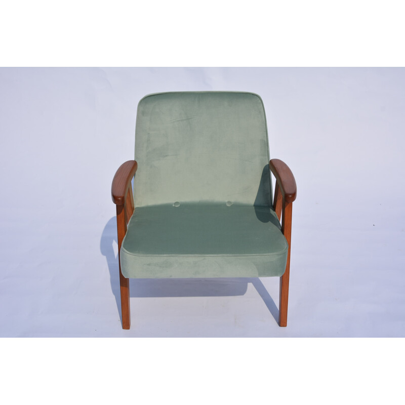 Petit fauteuil en velours vert menthe de J. Chierowski - 1960