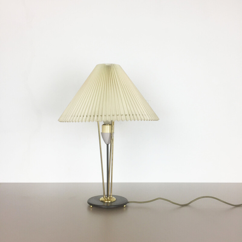 Lampada vintage con paralume plissettato beige, Italia 1960