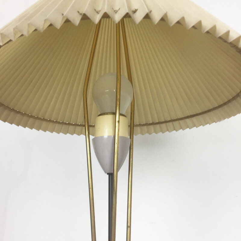 Vintage lamp met beige geplooide kap, Italië 1960