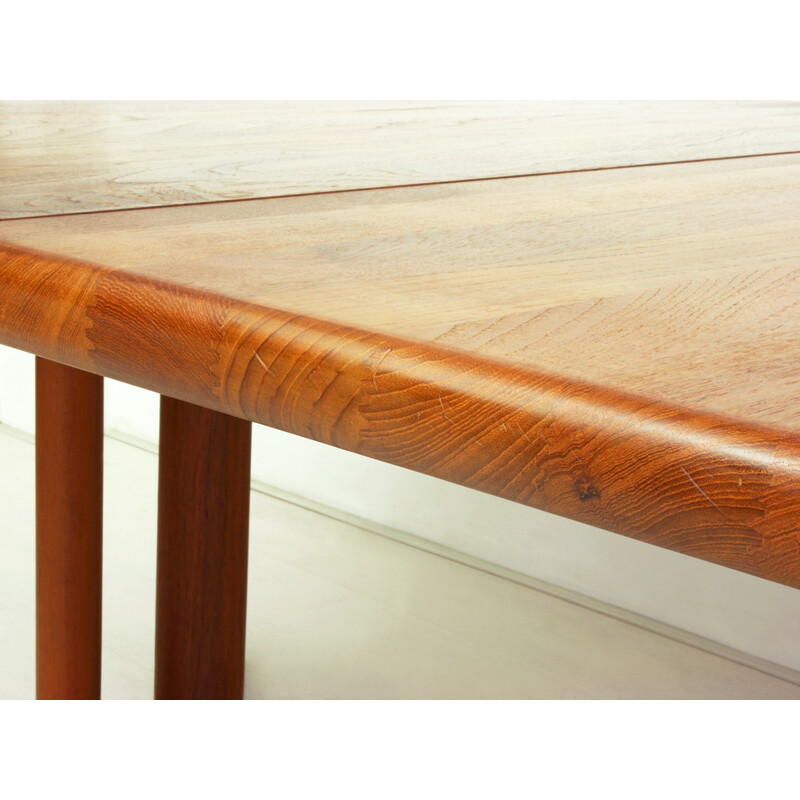 Danish Extendible Solid Teak Dining Table from Dyrlund - 1960s