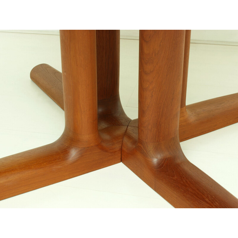 Danish Extendible Solid Teak Dining Table from Dyrlund - 1960s