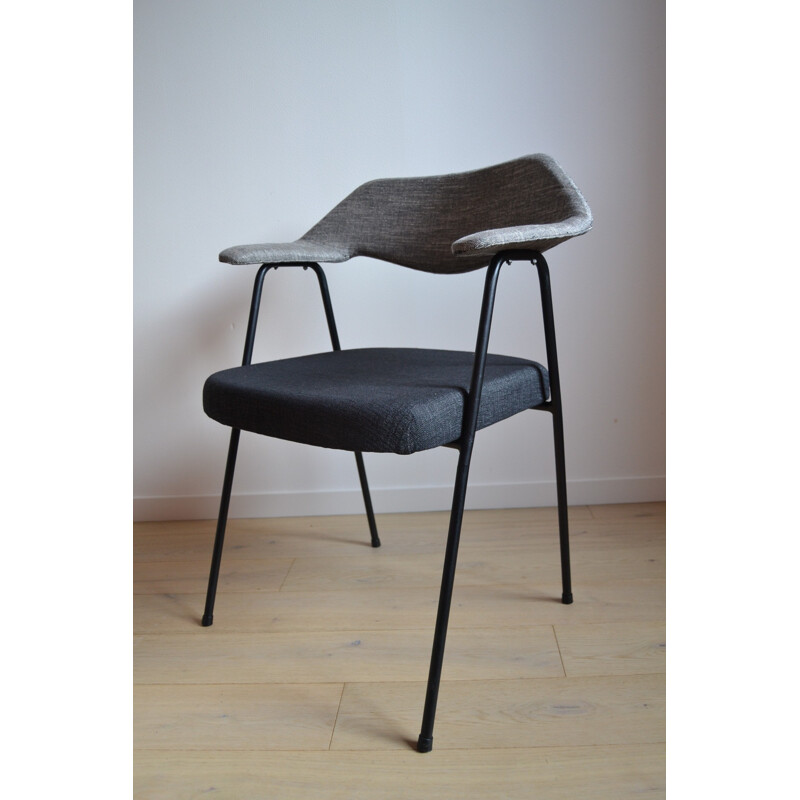 Chair 675 model by Robin DAY - 1950s