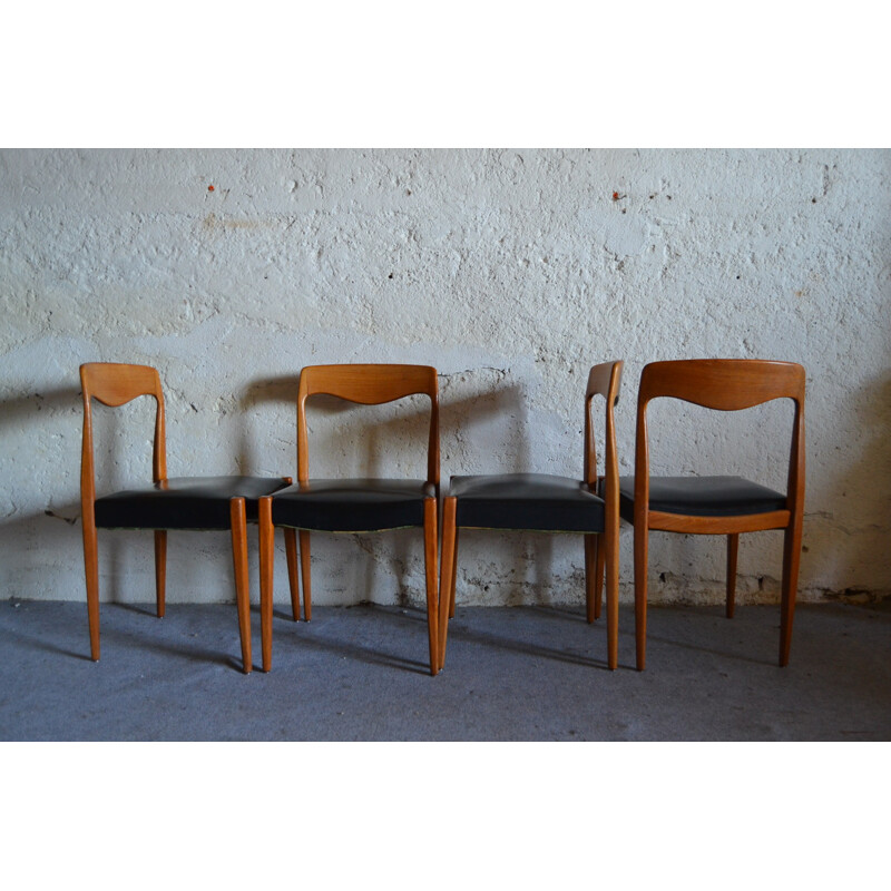 Suite de 4 chaises scandinaves noires en teck - 1960