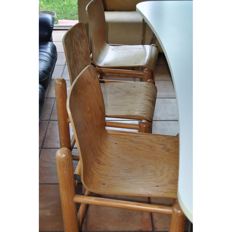 Set of 6 modernist chairs in pine - 1960s
