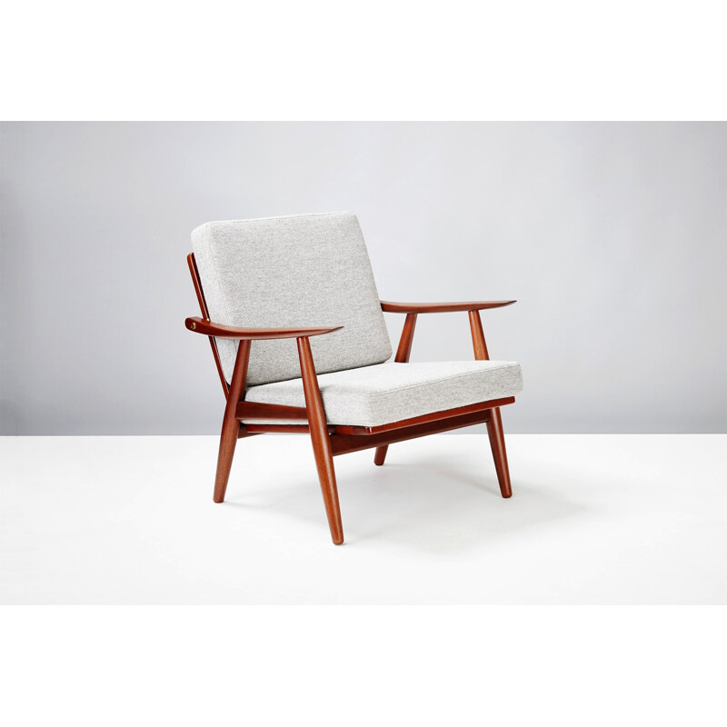 Pair of armchair by Hans Wegner GE-270 Chairs - 1950s