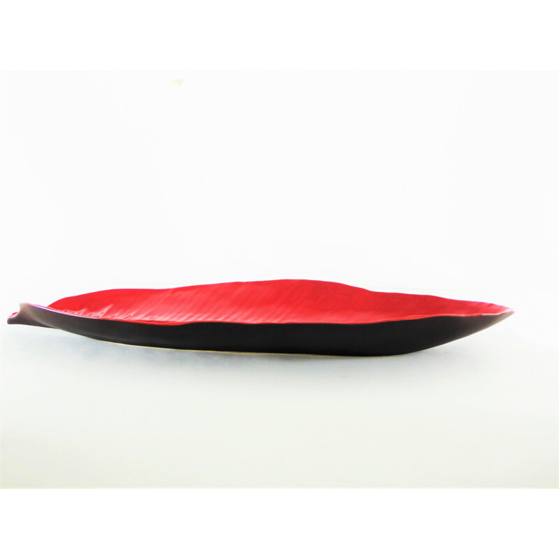 Original and elegant red ceramic plate by K.G Lunéville - 1960s