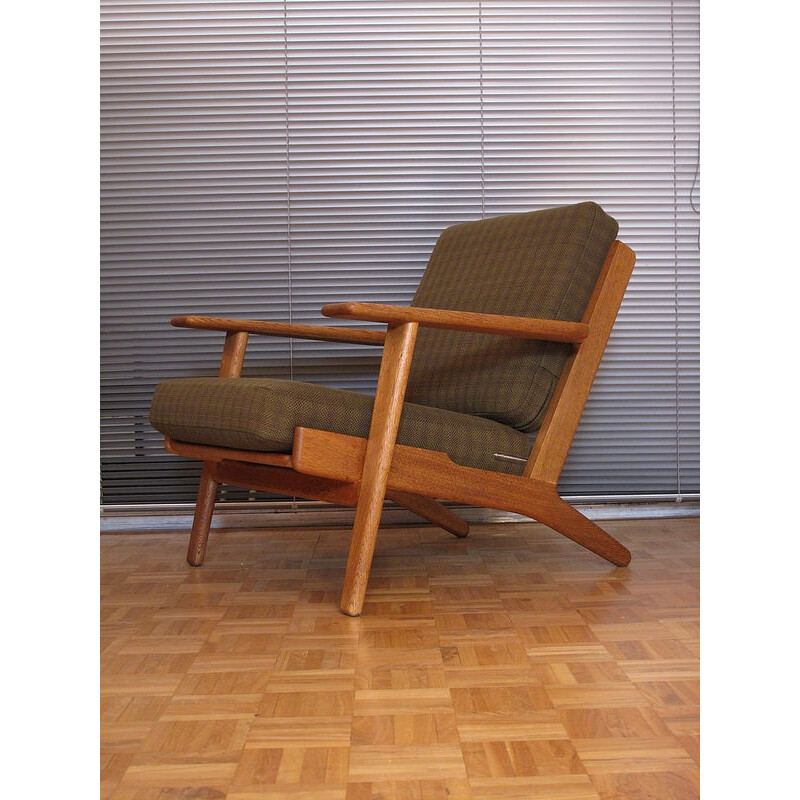 "GE290" Oak armchair by Hans Wegner for Getama - 1950s