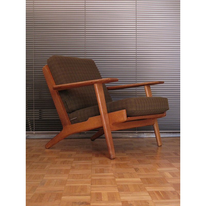 "GE290" Oak armchair by Hans Wegner for Getama - 1950s