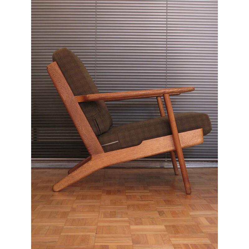 "GE290" Oak armchair by Hans Wegner for Getama - 1950s