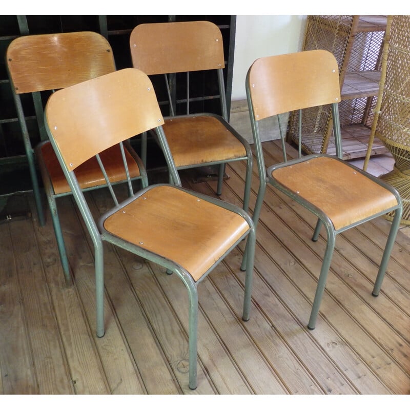 Ensemble de 4 chaises d'écoliers en bois - 1950 