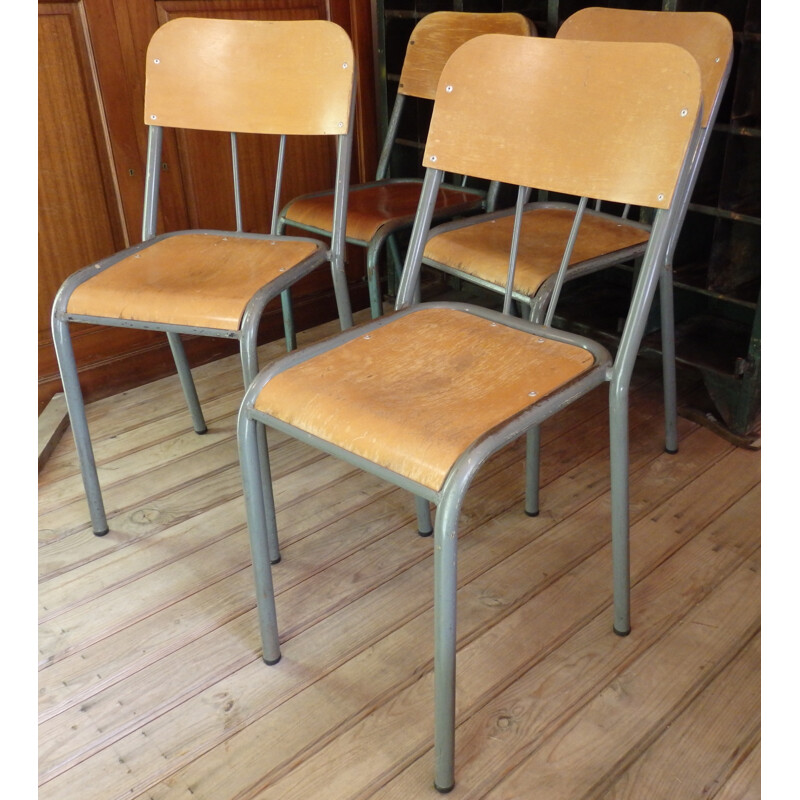 Ensemble de 4 chaises d'écoliers en bois - 1950 