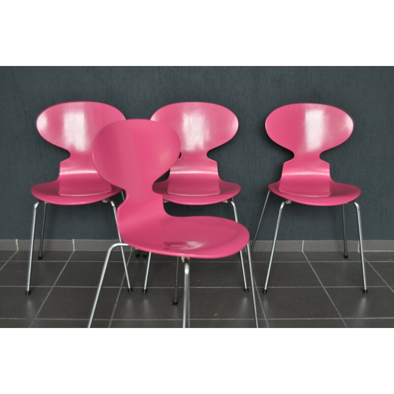 Set of 4 "3101" pink chairs by  Arne Jacobsen for Fritz Hansen - 1950s