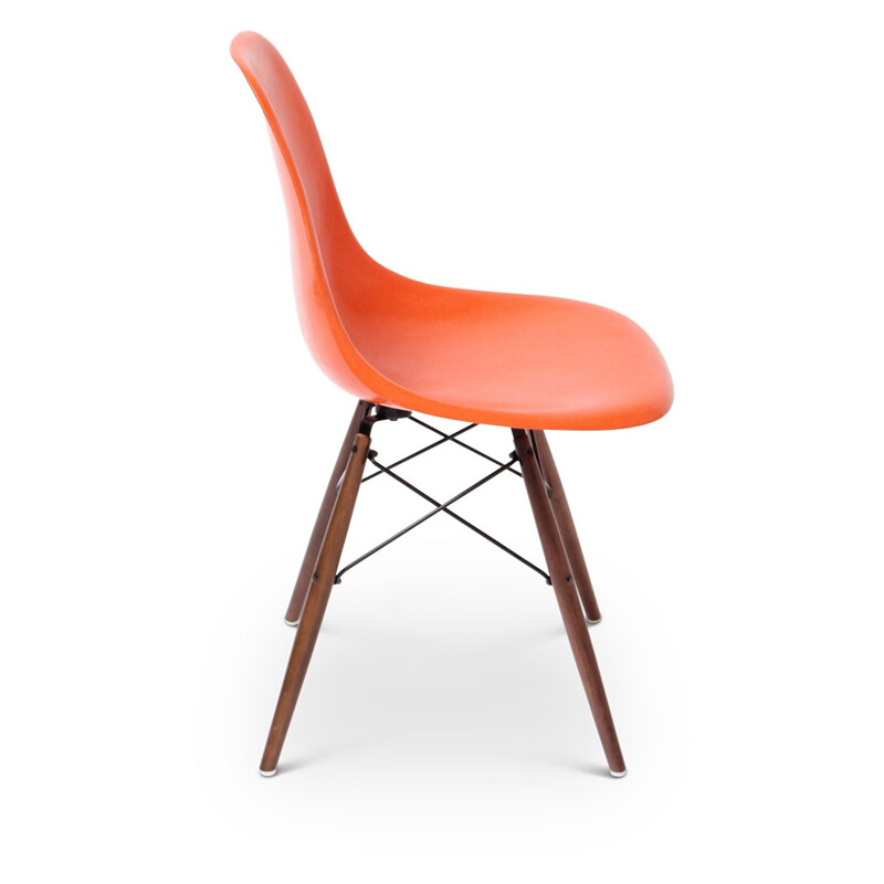 Orange "DSW" chair, Charles & Ray EAMES - 1950s