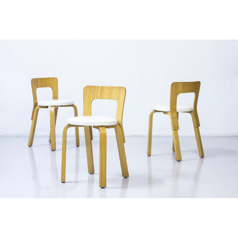 Suite de 3 chaises Modèle 65 d'Alvar Aalto pour Artek - 1970