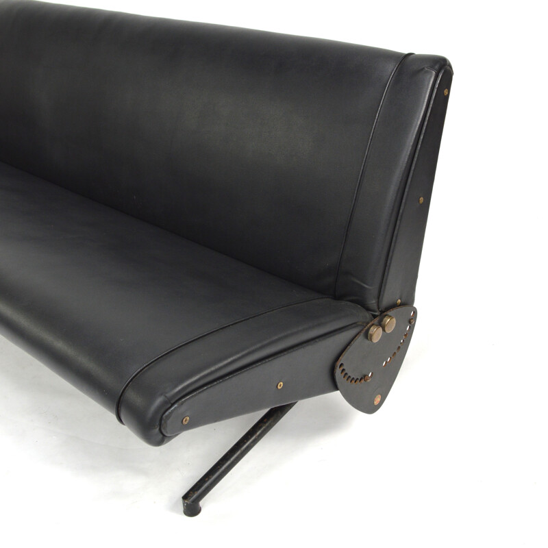 "D70" vintage sofa by Osvaldo Borsani for Tecno - 1950s