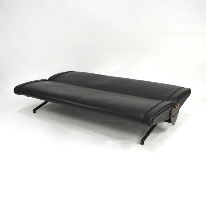 "D70" vintage sofa by Osvaldo Borsani for Tecno - 1950s