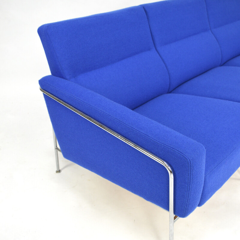 "3303" Sofa by Arne Jacobsen for Fritz Hansen - 1970s