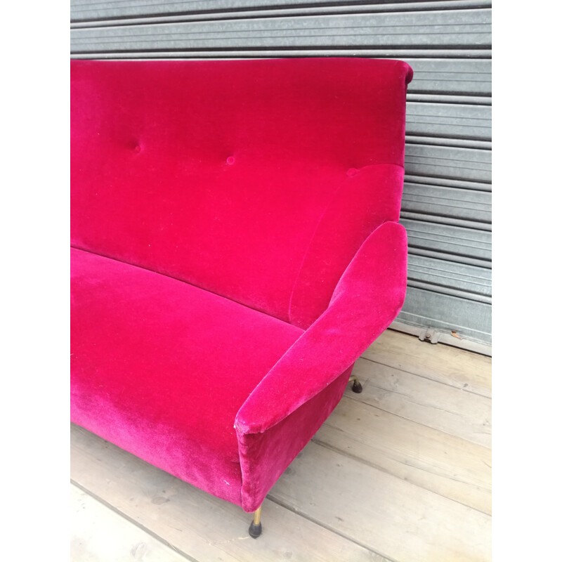 Vintage velvet pink sofa by Guy Besnard - 1960s