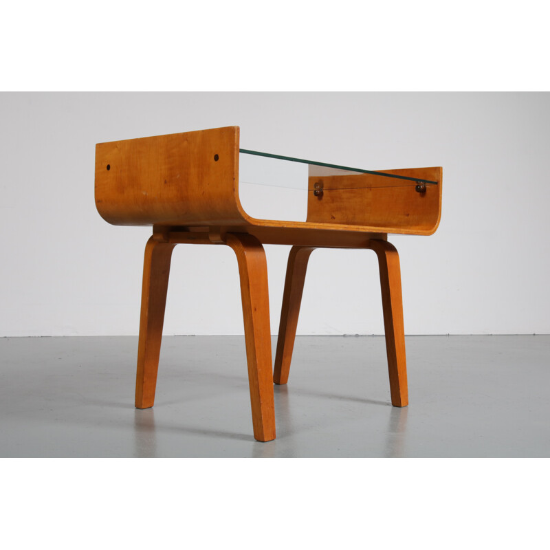 Plywood side table by Cor ALONS - 1950s